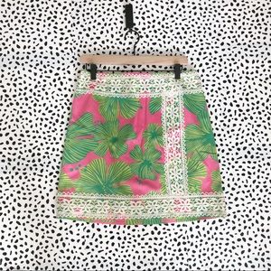 Lily Pulitzer floral and lace skirt. Size 6